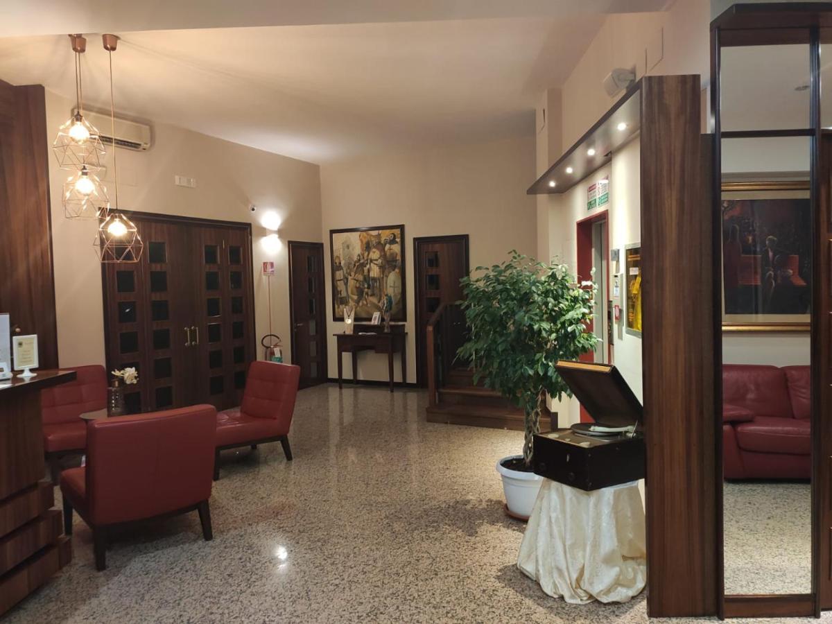 Hotel Svevia アルタムラ エクステリア 写真