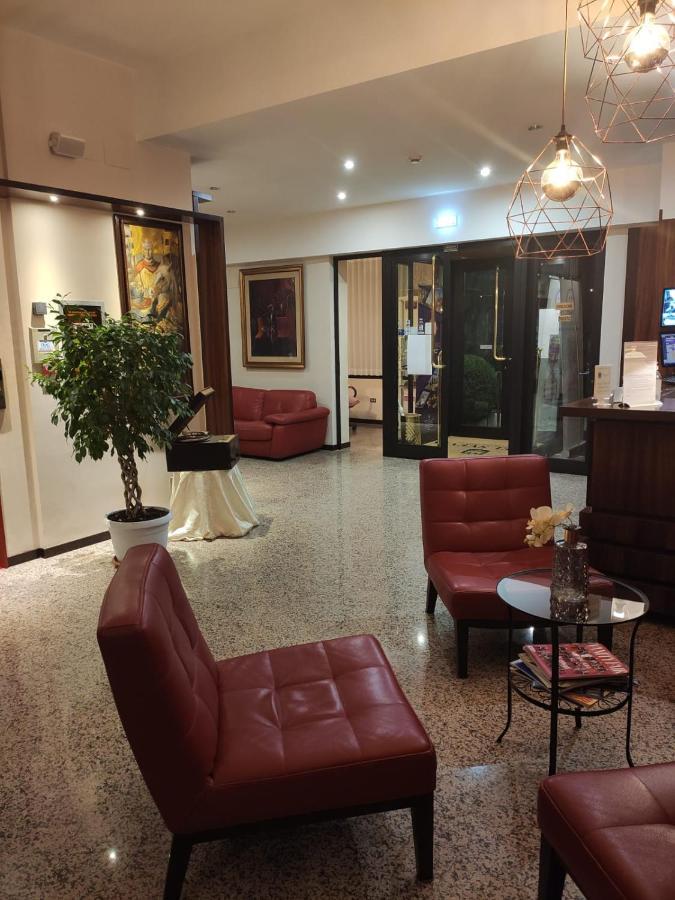 Hotel Svevia アルタムラ エクステリア 写真