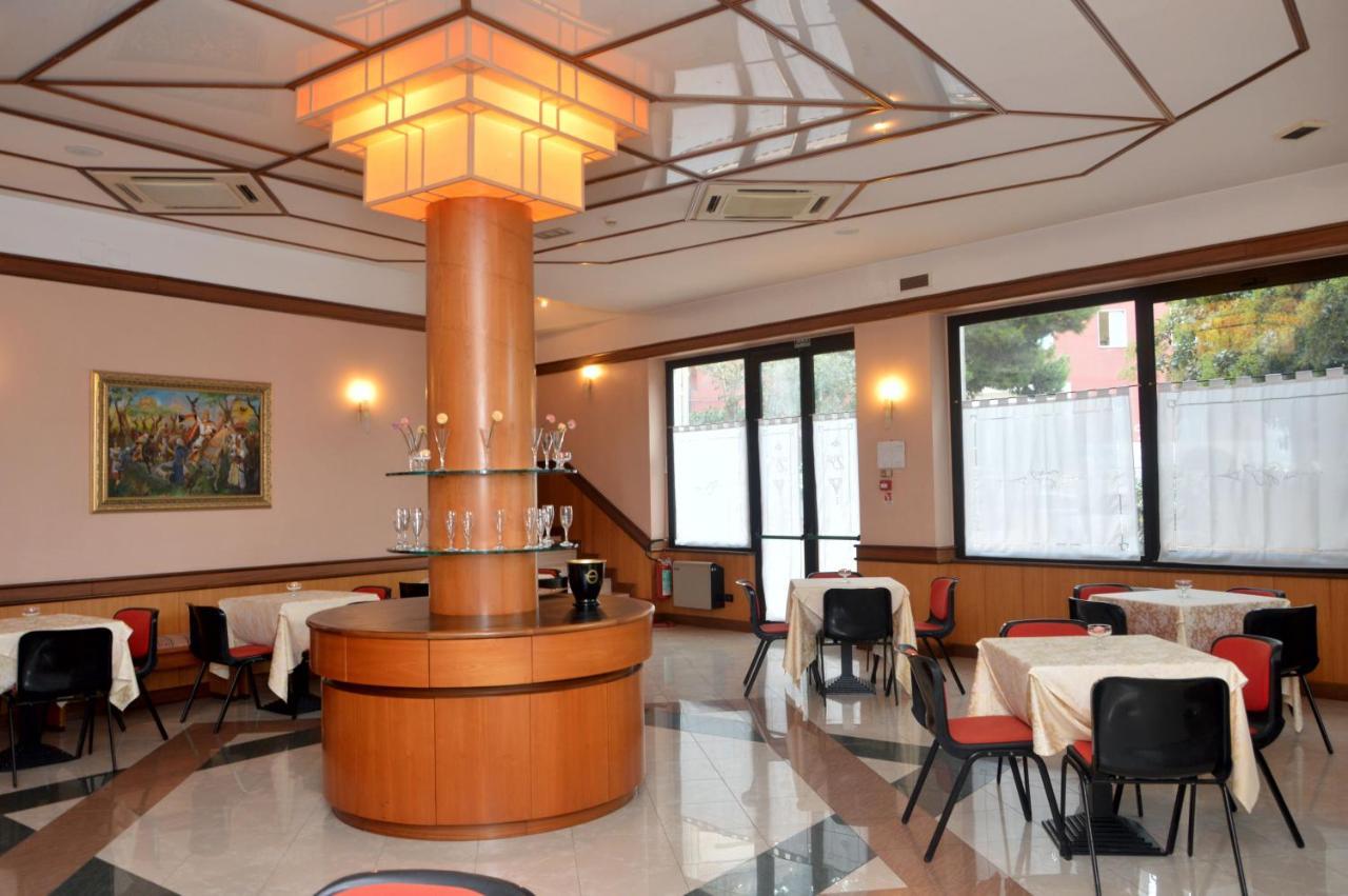 Hotel Svevia アルタムラ エクステリア 写真