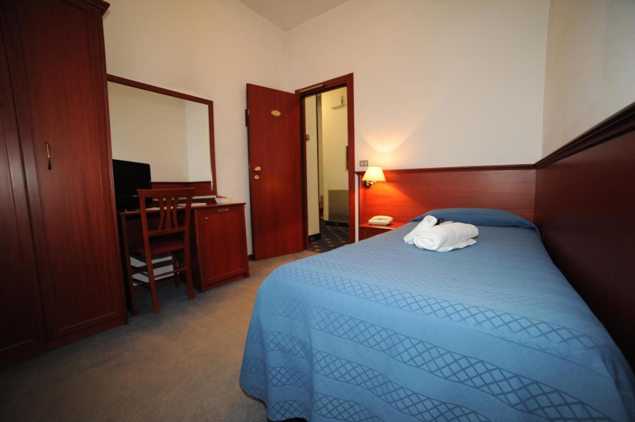 Hotel Svevia アルタムラ エクステリア 写真