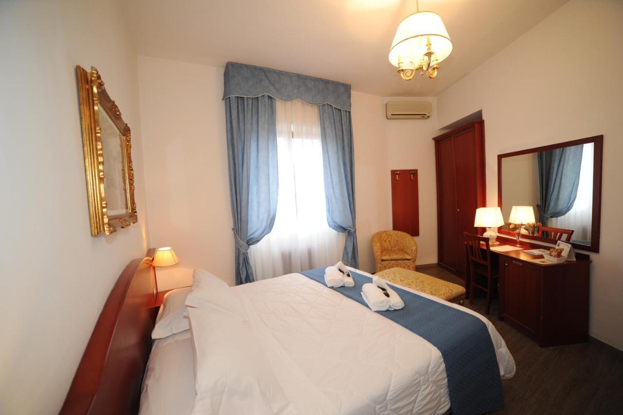 Hotel Svevia アルタムラ エクステリア 写真