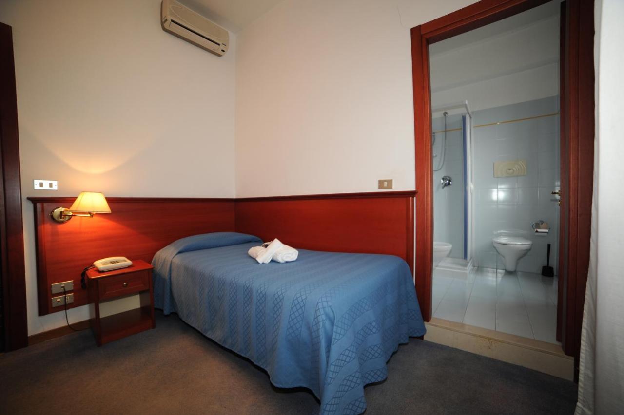 Hotel Svevia アルタムラ エクステリア 写真