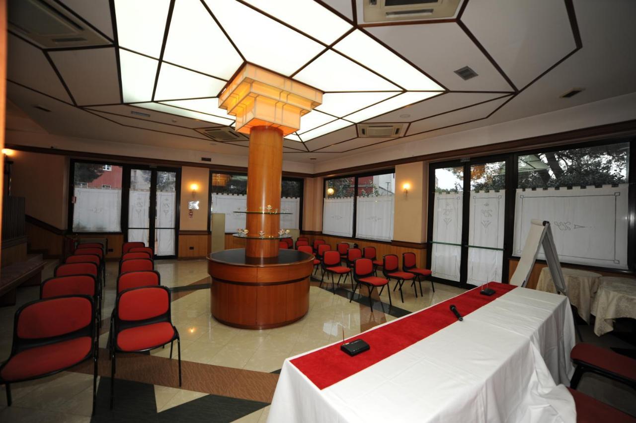Hotel Svevia アルタムラ エクステリア 写真